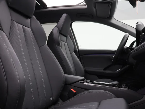 AUDI Q6 e-tron (2026) — foto 33 van 33
