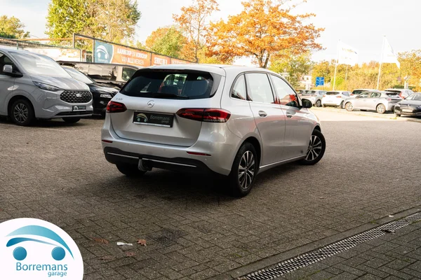 Mercedes-Benz B-180 (2022) — foto 40 van 41