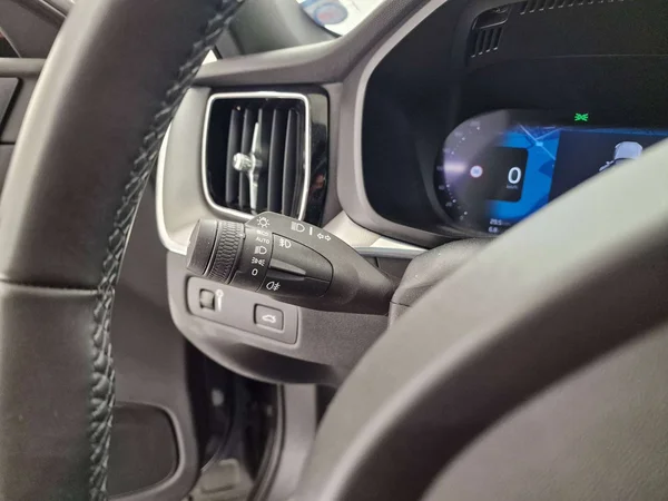 Volvo XC60 (2021) — foto 6 van 17
