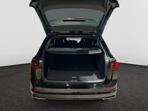 VOLKSWAGEN Golf VIII SW (2024) — foto 26 van 28