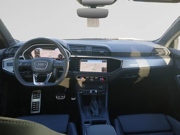 AUDI Q3 (2024) — foto 2 van 20