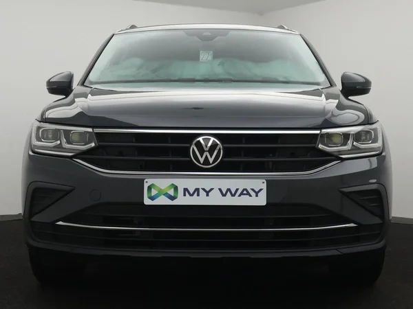 VOLKSWAGEN Tiguan eHybrid (PHEV) (2022) — foto 22 van 27