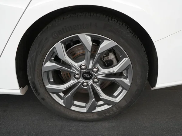 Ford Focus (2024) — foto 6 van 21