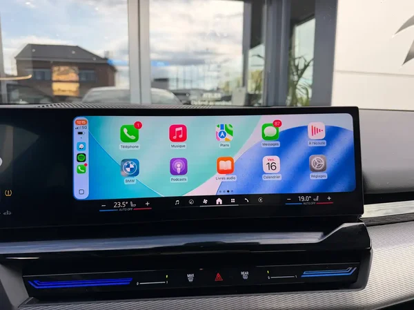 Bmw 520 (2024) — foto 3 van 31