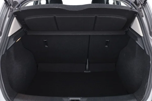 Nissan Pulsar (2015) — foto 8 van 16