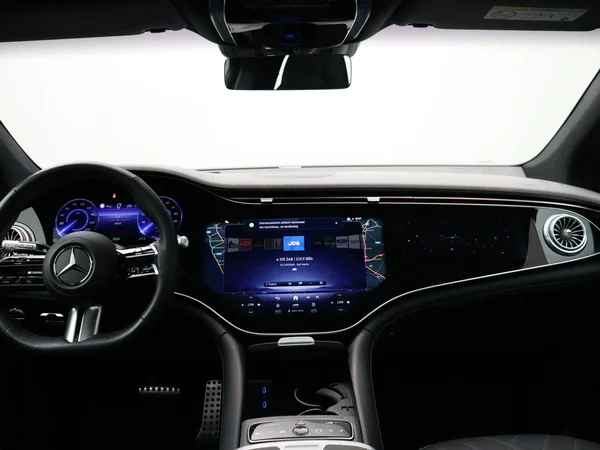 Mercedes-Benz EQS (2025) — foto 21 van 37