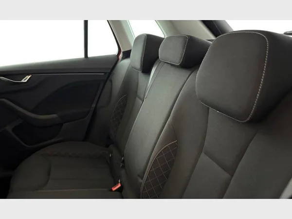 Skoda Kamiq (2020) — foto 2 van 15