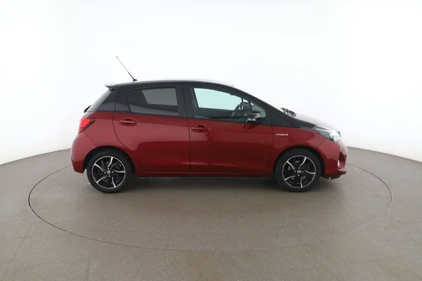 Toyota Yaris (2017) — foto 13 van 16
