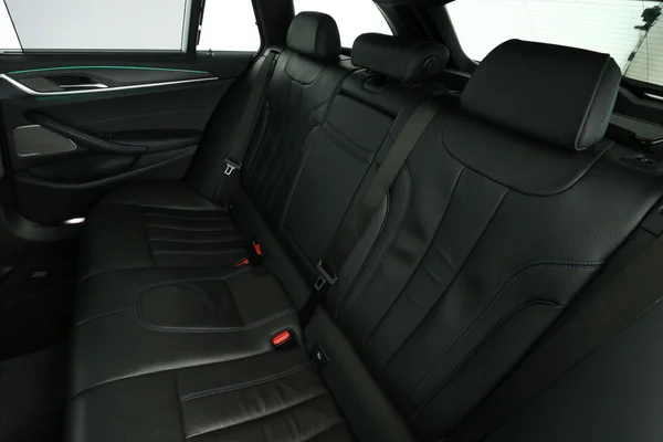 BMW 5-serie (2021) — foto 5 van 16