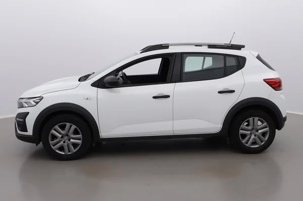 Dacia Sandero Stepway (2023) — foto 12 van 25