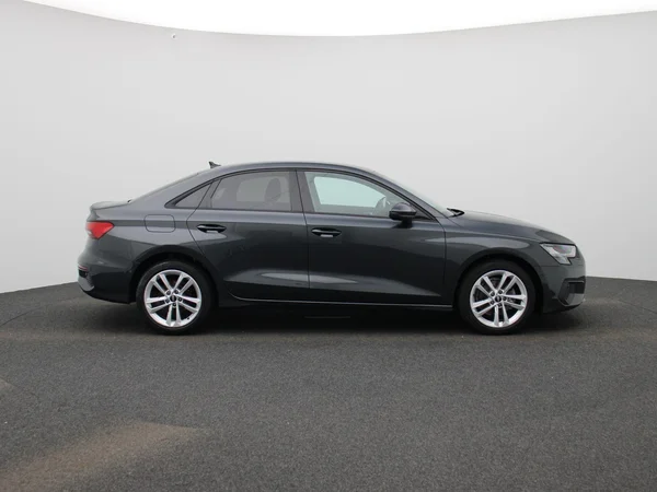 Audi A3 (2022) — foto 39 van 42