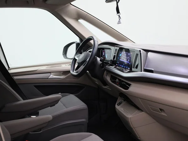 Volkswagen Multivan (2024) — foto 28 van 43