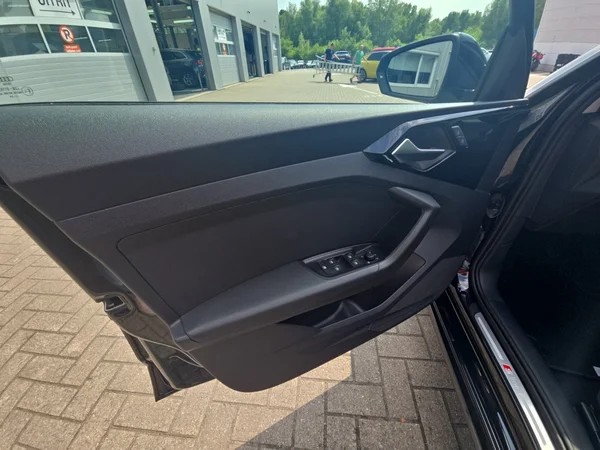 AUDI A1 Sportback (2025) — foto 17 van 24