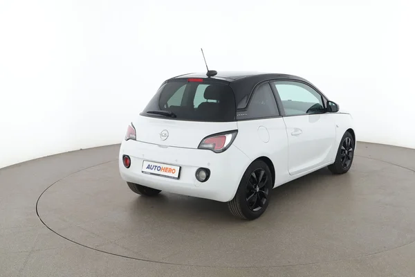 Opel Adam (2017) — foto 12 van 16