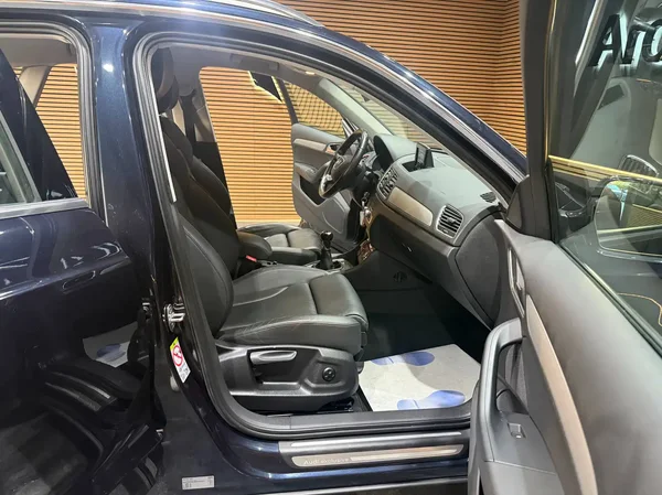 Audi Q3 (2015) — foto 6 van 20