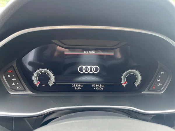 AUDI Q3 Sportback (2024) — foto 21 van 21