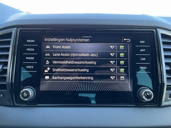 SKODA Karoq (2025) — foto 17 van 22
