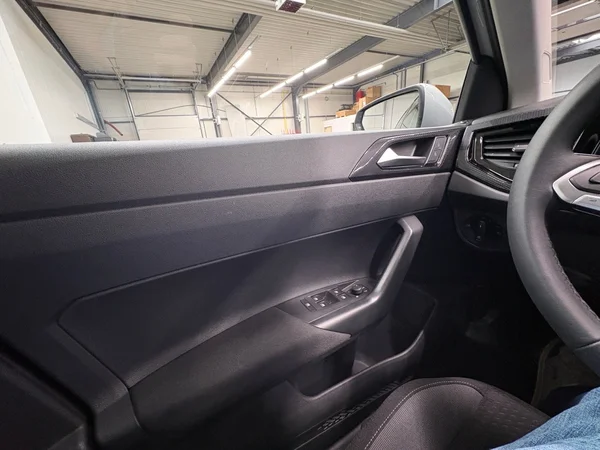 VOLKSWAGEN Polo (2025) — foto 9 van 22
