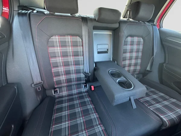 VOLKSWAGEN Golf VII GTI (2019) — foto 11 van 23