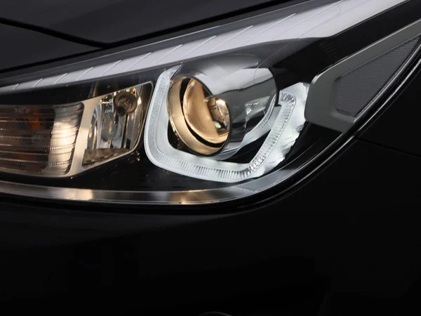 Kia Rio (2023) — foto 5 van 37
