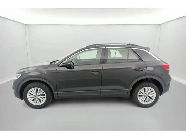 VOLKSWAGEN T-Roc (2024) — foto 31 van 36