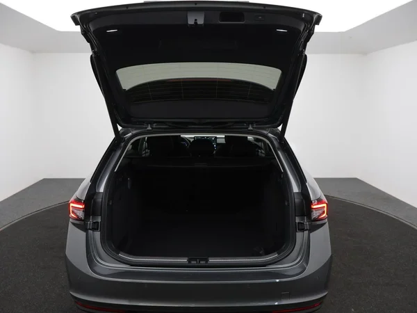 SKODA Superb Combi (2026) — foto 15 van 23