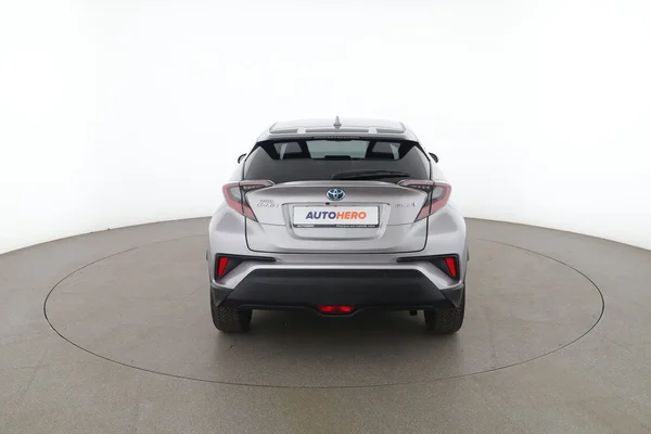Toyota C-HR (2018) — foto 11 van 16