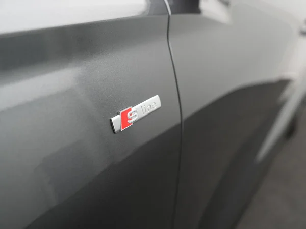 AUDI Q6 Sportback e-tron (2025) — foto 31 van 32