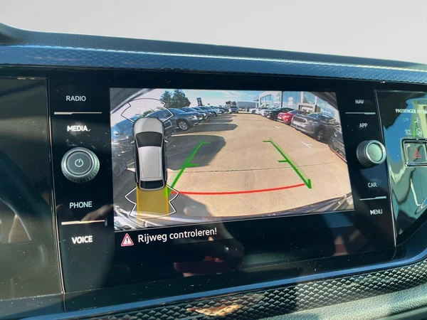 VOLKSWAGEN Taigo (2024) — foto 6 van 17