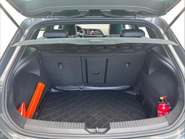 SEAT Leon (2017) — foto 9 van 20