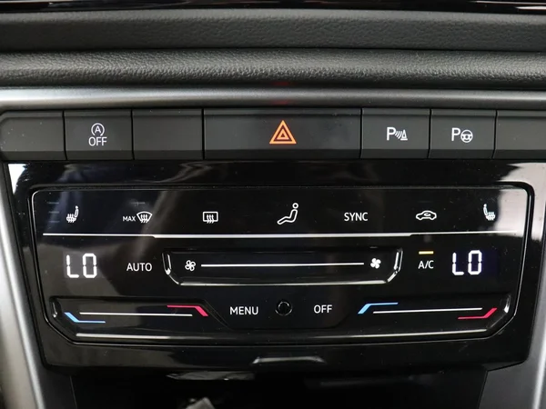 VOLKSWAGEN T-Roc (2025) — foto 10 van 18