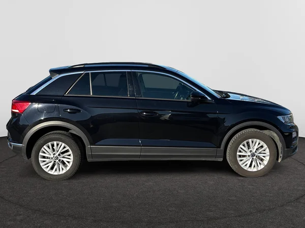 VOLKSWAGEN T-Roc (2021) — foto 18 van 20