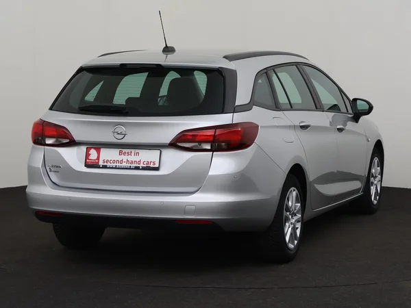 OPEL Astra (2022) — foto 19 van 25