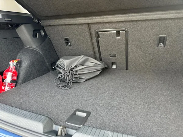VOLKSWAGEN Golf VIII (2024) — foto 16 van 16