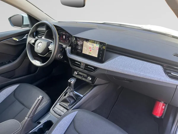 SKODA Kamiq (2024) — foto 10 van 20