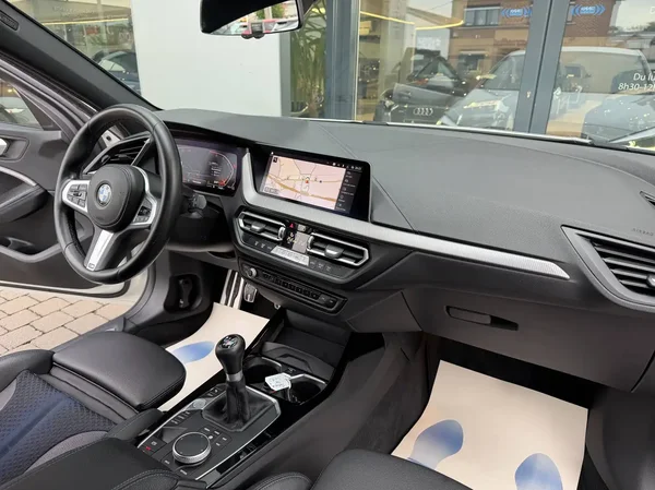 Bmw 116 (2021) — foto 24 van 24