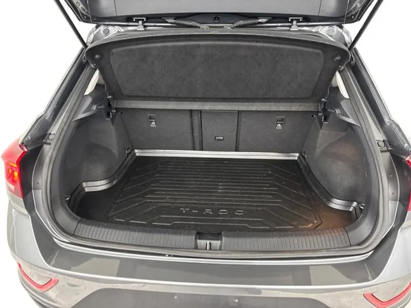 VOLKSWAGEN T-Roc (2022) — foto 9 van 29