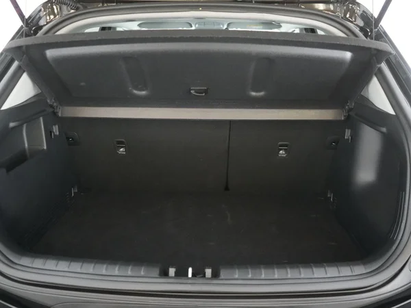 Kia Stonic (2024) — foto 8 van 21