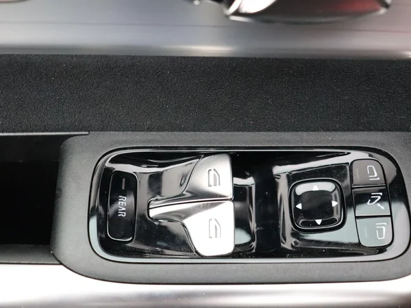 Mercedes-Benz CLA (2025) — foto 2 van 31