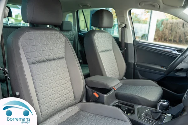 Volkswagen Tiguan (2023) — foto 4 van 48