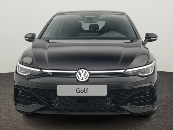 VOLKSWAGEN Golf VIII (2026) — foto 6 van 10