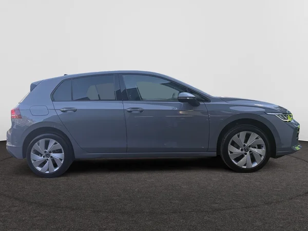VOLKSWAGEN Golf VIII (2026) — foto 14 van 16