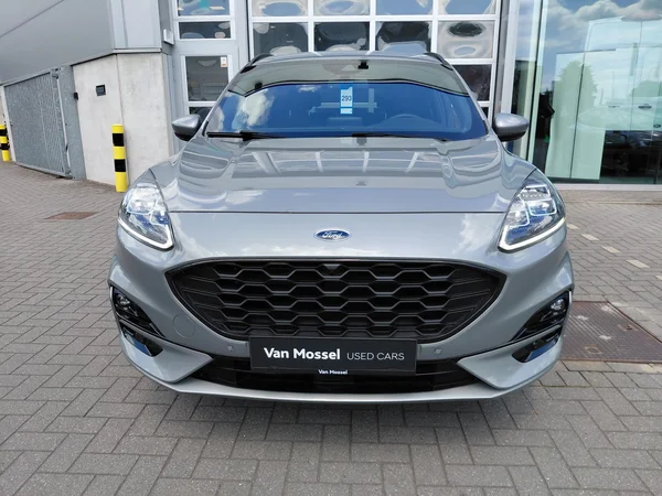 Ford Kuga (2023) — foto 12 van 21