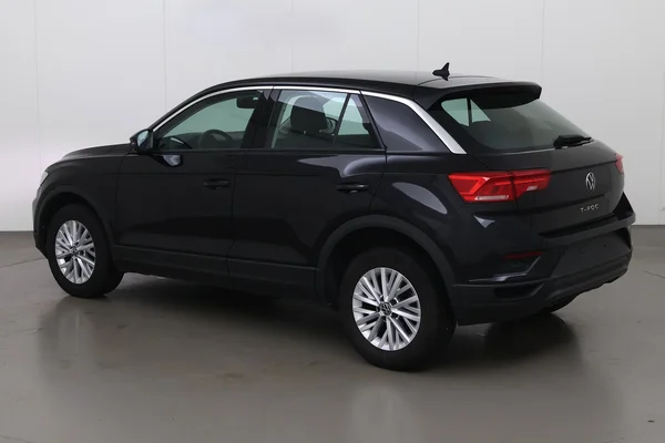 Volkswagen T-Roc (2022) — foto 13 van 19