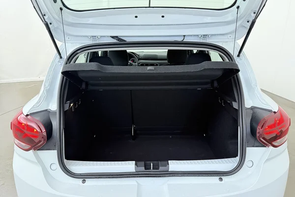 Dacia Sandero (2025) — foto 11 van 15