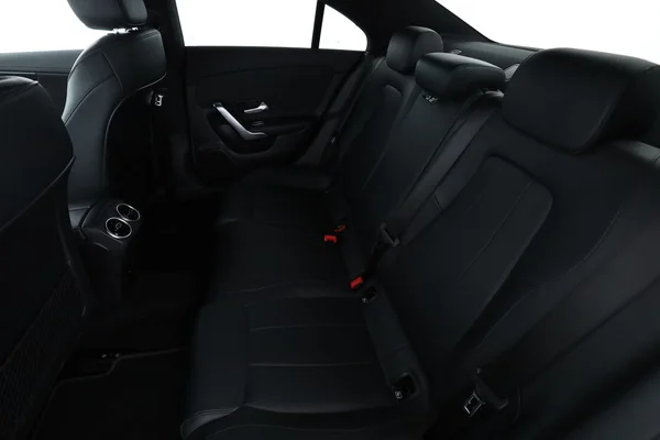 Mercedes-Benz CLA-Klasse (2022) — foto 5 van 16