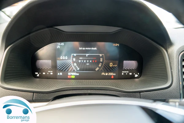 Skoda Karoq (2023) — foto 14 van 43