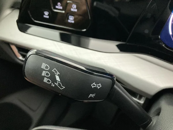 VOLKSWAGEN Golf VIII SW (2022) — foto 16 van 36