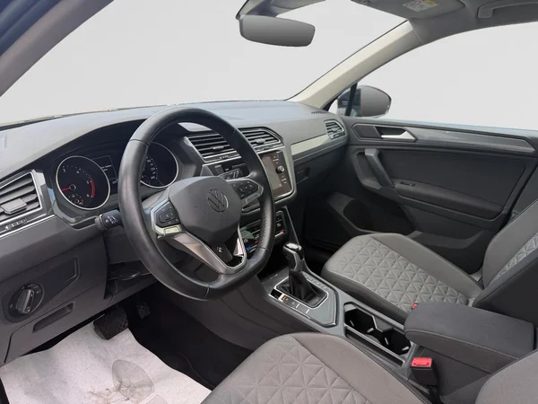 VOLKSWAGEN Tiguan Dsl (2022) — foto 4 van 21