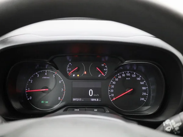 Opel Combo (2022) — foto 2 van 39